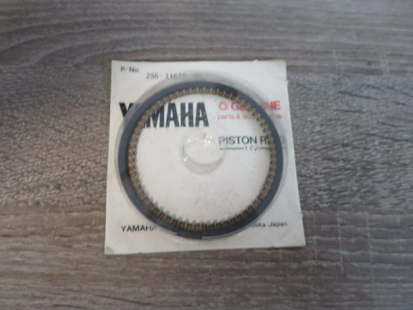 Yamaha Kolbenringe STD XS1 XS2 TX650 piston rings 256-11610-00 Original NEU 256-11610-00 Original Ersatzteil – MG-Teileshop